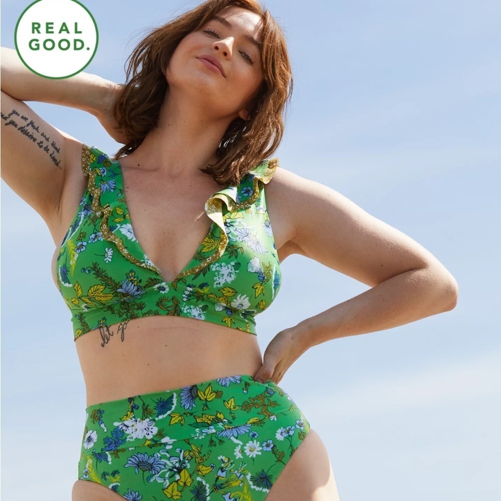 [Aerie] NWT Ruffle Triangle Bikini Top Small Women’s Green Floral
